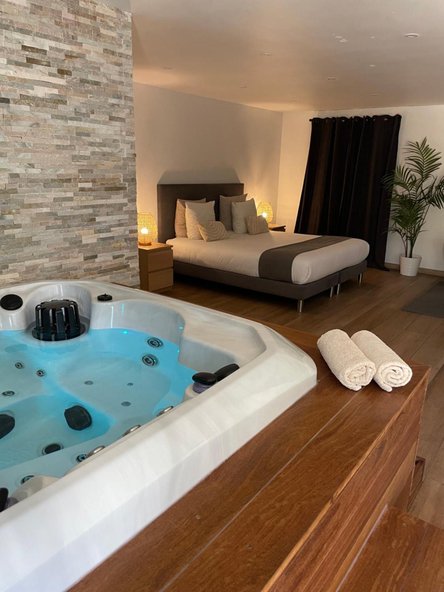 Honey Spa Vitrolles  Exterior photo